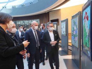 Başakşehir’de Küçük Cam Parçaları Sanata Dönüştü