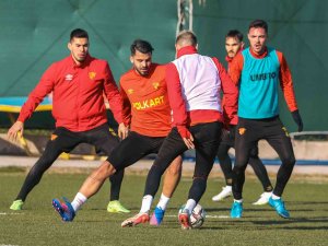 Göztepe’de Beşiktaş Mesaisi Başladı