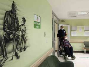 ‘Yaşlı Dostu Hastane’ Sağlık Bakanlığı Tarafından İyi Uygulama Örneği Seçildi