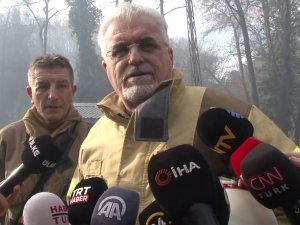 İ̇tfaiye Daire Başkanı Remzi Albayrak: "Yangın Yüzde 80 Kontrol Altında"