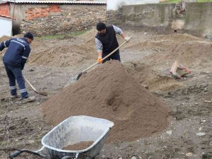 Turgutlu Belediyesinden Aşağıbozkır Mahallesine Mini Spor Sahası