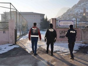 Polis Ekiplerinden Çocuk Ve Gençlerin Korunmasına Yönelik Denetim