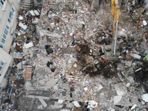 Üsküdar’da Patlamanın Binada Bıraktığı Tahribat Havadan Görüntülendi