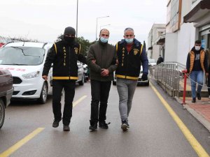 68 Bin Euro’yu Çalmak İsterken Yakalandı