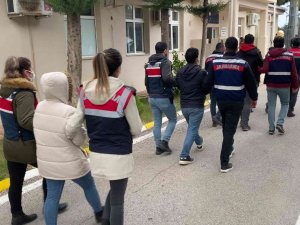 Mersin Merkezli Pkk/kck Operasyonu: 5 Gözaltı