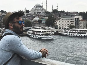 Küçükçekmece’de Sınıf Öğretmeni Evinde Ölü Bulundu