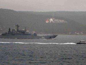 Rus Savaş Gemileri Peş Peşe Çanakkale Boğazı’ndan Geçti