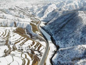 Hizan’ın Bir Tarafı Yaz Bir Tarafı Kış