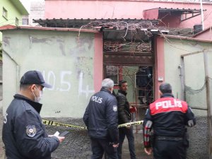 Yalnız Yaşayan Yaşlı Kadın Yanarak Hayatını Kaybetti
