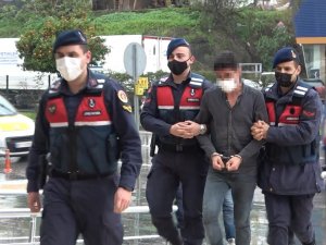 Göçmen Kaçakçılığı Şüphelileri Adliyeye Çıkarıldı
