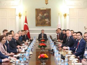 Bakan Nebati: “Londra’daki 2. Günümüzde Türkiye Ekonomi Modeli’ni Açıklamaya Devam Ediyoruz”