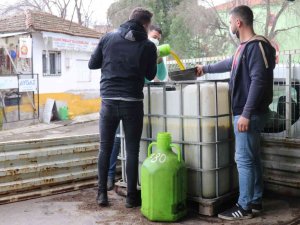 Turgutlu’nun Parklarındaki Zeytinler İhtiyaç Sahipleri İçin Kullanılıyor