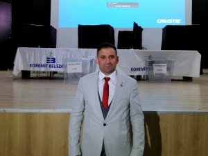 Edremit’te Terziler Ve Tuhafiyeciler Odası’nda Yüksel Kaplan Güven Tazeledi.