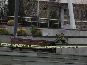 Antalya’da Şüpheli Çantadan Ders Kitapları Çıktı