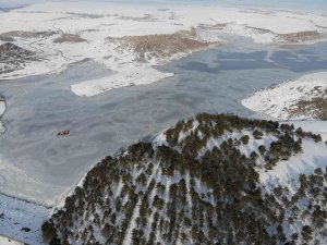 Aksaray’da Mamasın Barajı Buz Tuttu