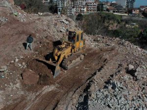 Cedit’te 421 Bina Yıkıldı