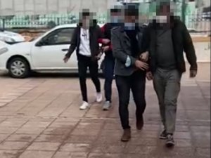 15 Ayrı Suçtan Aranan Şüpheli Oğluna Ait Sahte Kimlikle Yakalandı