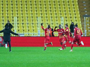 Galibiyet Golünü Attı, Gözyaşlarını Tutamadı