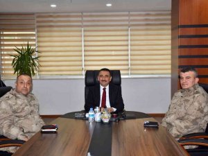 Şırnak Jandarma Bölge Komutanı Tekin Aktemur, Vali Hacıbektaşoğlu’nu Ziyaret Etti
