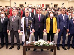 Cumhuriyet Üniversitesi 48 Yaşında