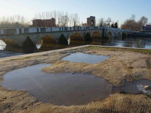 Edirne’de Hayat Buz Tuttu