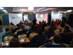 Cerrahlar Yeni Teknolojiyi Tartıştı