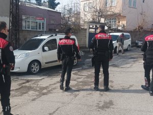 Yunus Polisleri İntiharı Son Anda Önledi
