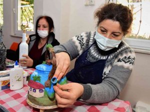 Atık Malzemeler Sanat Eserine Dönüşüyor