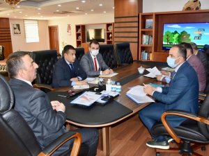 Siirt Valisi Hacıbektaşoğlu, Başkanlığında Yatırım Değerlendirme Toplantısı Yapıldı