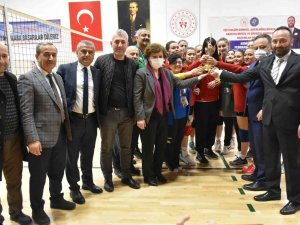 Gölcük İ̇şitme Engelliler Spor Kulübü Namağlup Şampiyon Oldu