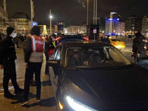İ̇stanbul’da Helikopter Destekli ’Yeditepe Huzur’ Uygulaması