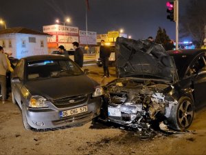 Kayseri’de Zincirleme Kaza: 1 Yaralı
