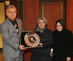 Başkan Kasap konuklarını makamda ağırladı