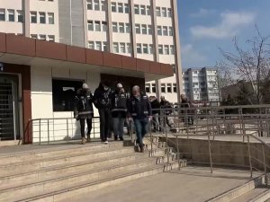 Bir Araca El Yapımı Patlayıcı Atan Şüpheli Tutuklandı