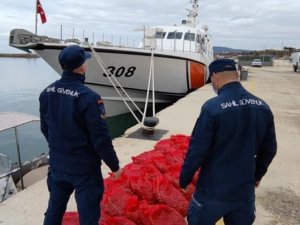 1 Ton Kaçak Kum Midyesi Taşıyan Tekne Radara Takıldı: 297 Bin Tl Ceza Kesildi