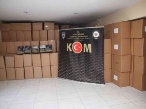 Hatay’da 8 Ton Kaçak Tütün, 50 Bin Adet Makaron Ele Geçirildi
