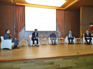 Sultangazili Gençler Medya Sektörünün Deneyimli İsimleriyle Buluştu