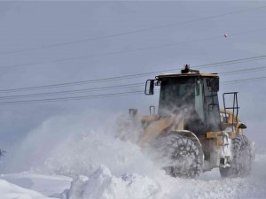 Erzincan’da Kar Ve Tipiden 104 Köy Yolu Ulaşıma Kapalı
