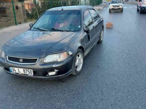 Arnavutköy’de Yolun Karşısına Geçmeye Çalışan Kadına Otomobil Çarptı