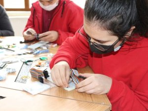 Robotik Kodlama Sınıflarına Teknolojik Donanım