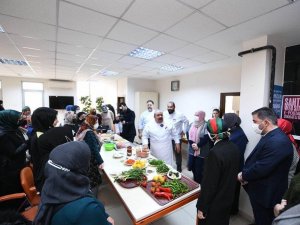 Ak Partili Çam’dan Pursaklar Belediyesi Hanım Evleri’ne Ziyaret