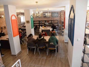 Sur İlçesinde Gençlere Ve Çocuklara Yeni Ders Çalışma Mekanı