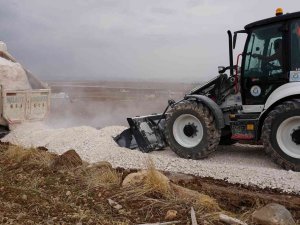 Haliliye’nin 3 Kırsal Mahallesinde Yol Çalışması Sürüyor