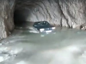 132 Yıllık Taş Yol Suyla Doldu