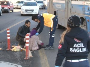 Ankara’da Ambulans Yayaya Çarptı: 1 Yaralı