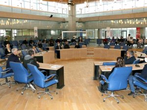 Yenişehir Belediyesi’nden Personele Teknoloji Ve Madde Bağımlılığı Semineri