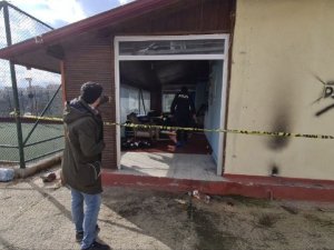 Mahalleli Gençlerin Kurduğu Amatör Spor Kulübü’nün Kapısını Ve Sobasını Çaldılar