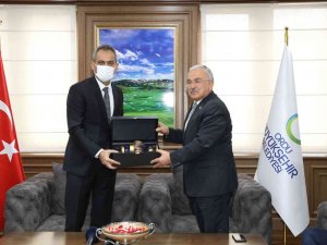 Milli Eğitim Bakanı Özer’den, Başkan Güler’e Teşekkür