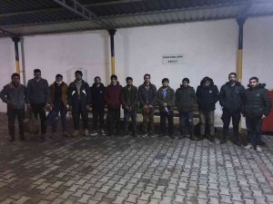 Hatay’da 13 Düzensiz Göçmen Yakalandı