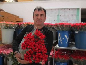 Kesme Çiçek Sektöründe Sevgililer Günü Bereketi